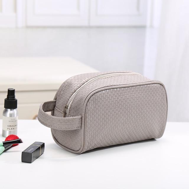 Trousse de Toilette de Voyage Québécoise – vue 4 – Yokabag