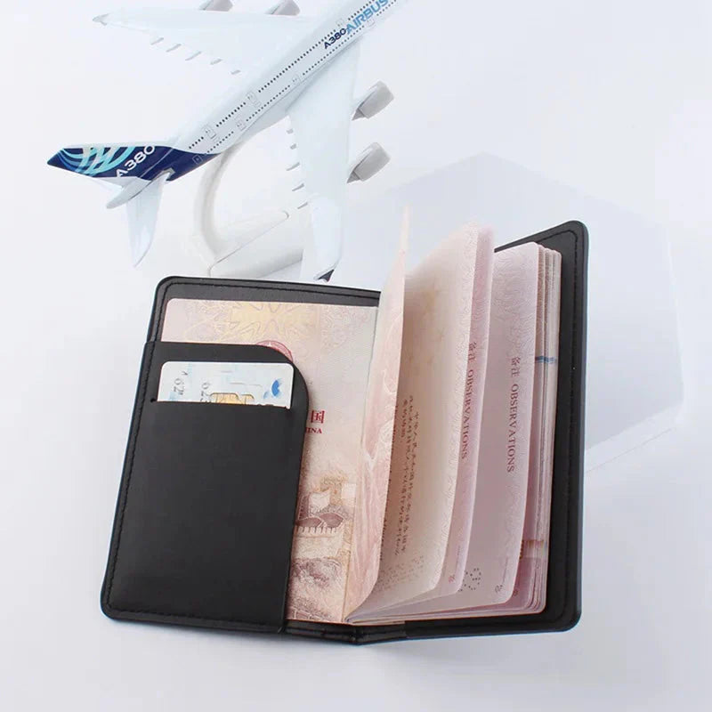 Étui Passeport Couple de Voyage Personnalisé – vue 4 – Yokabag