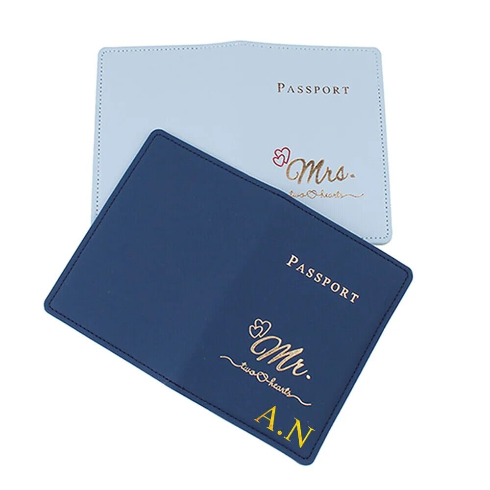 Étui Passeport Personnalisé Couple - Mr & Mrs - Explorer Mrs/Blanc – vue 3 – Yokabag