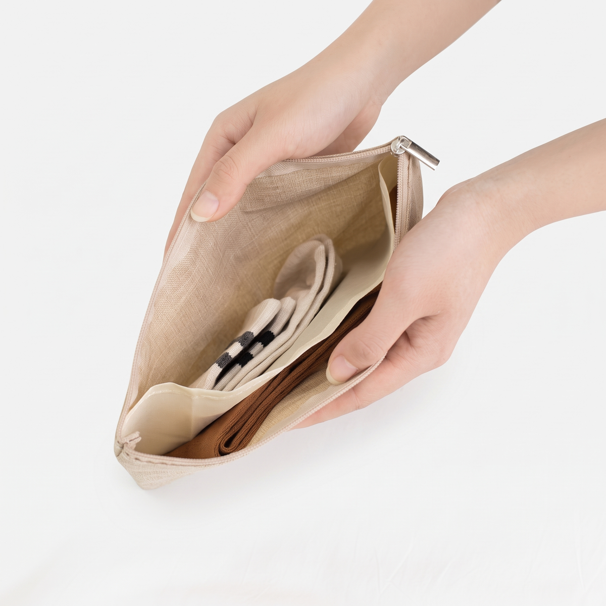 Pochette de Voyage pour Sous-Vêtements Bleu Ciel – vue 5 – Yokabag