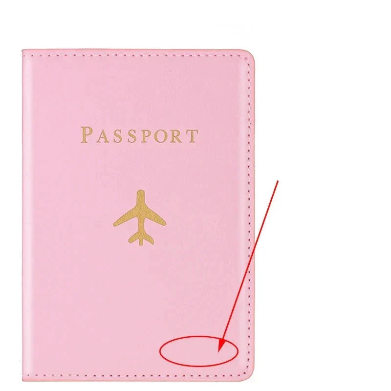 Protège-Passeport Personnalisé Avion Marbre Rose – vue 5 – Yokabag