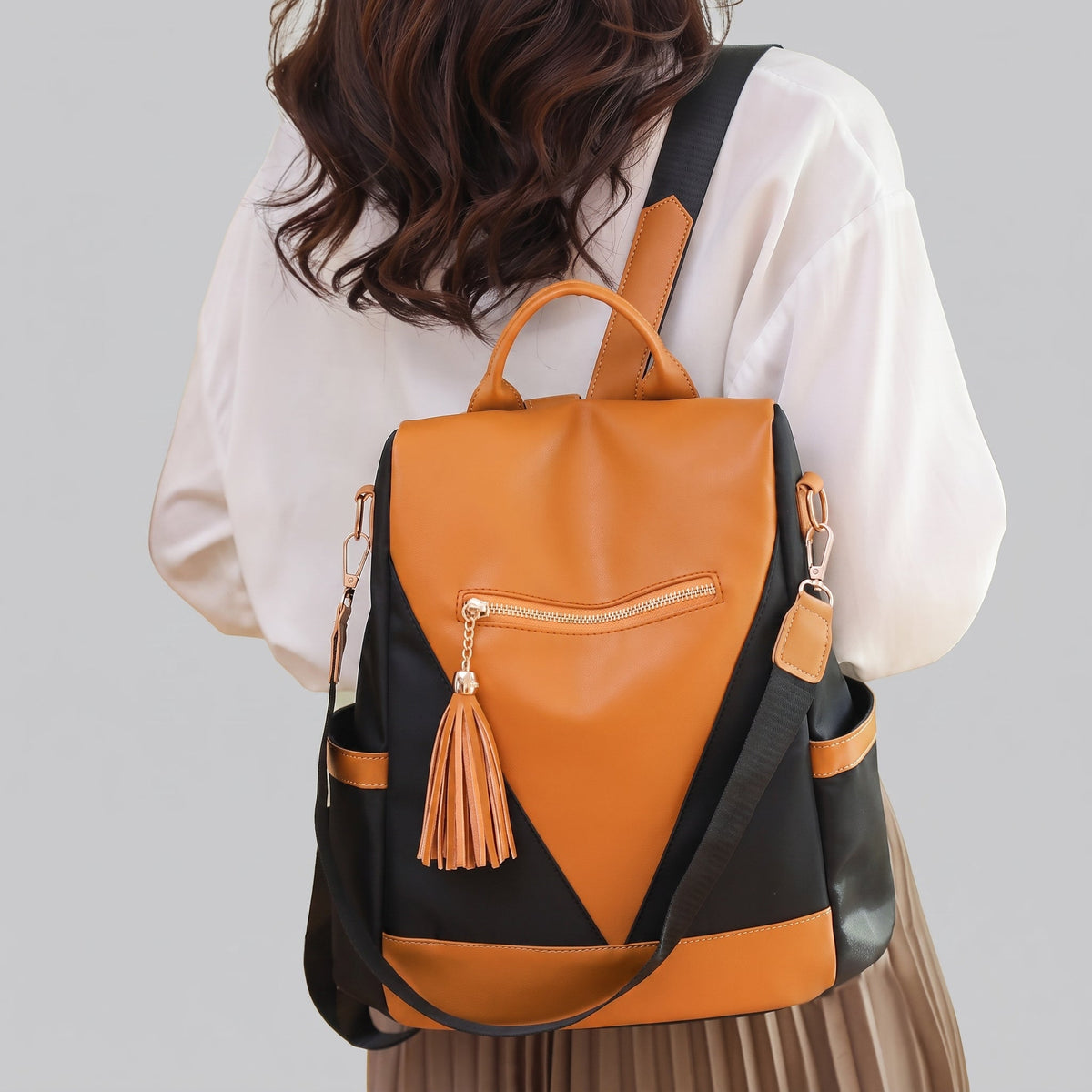 Sac à Dos Sécurisé Femme Voyage- Fermeture Dorsale Marron – vue 2 – Yokabag