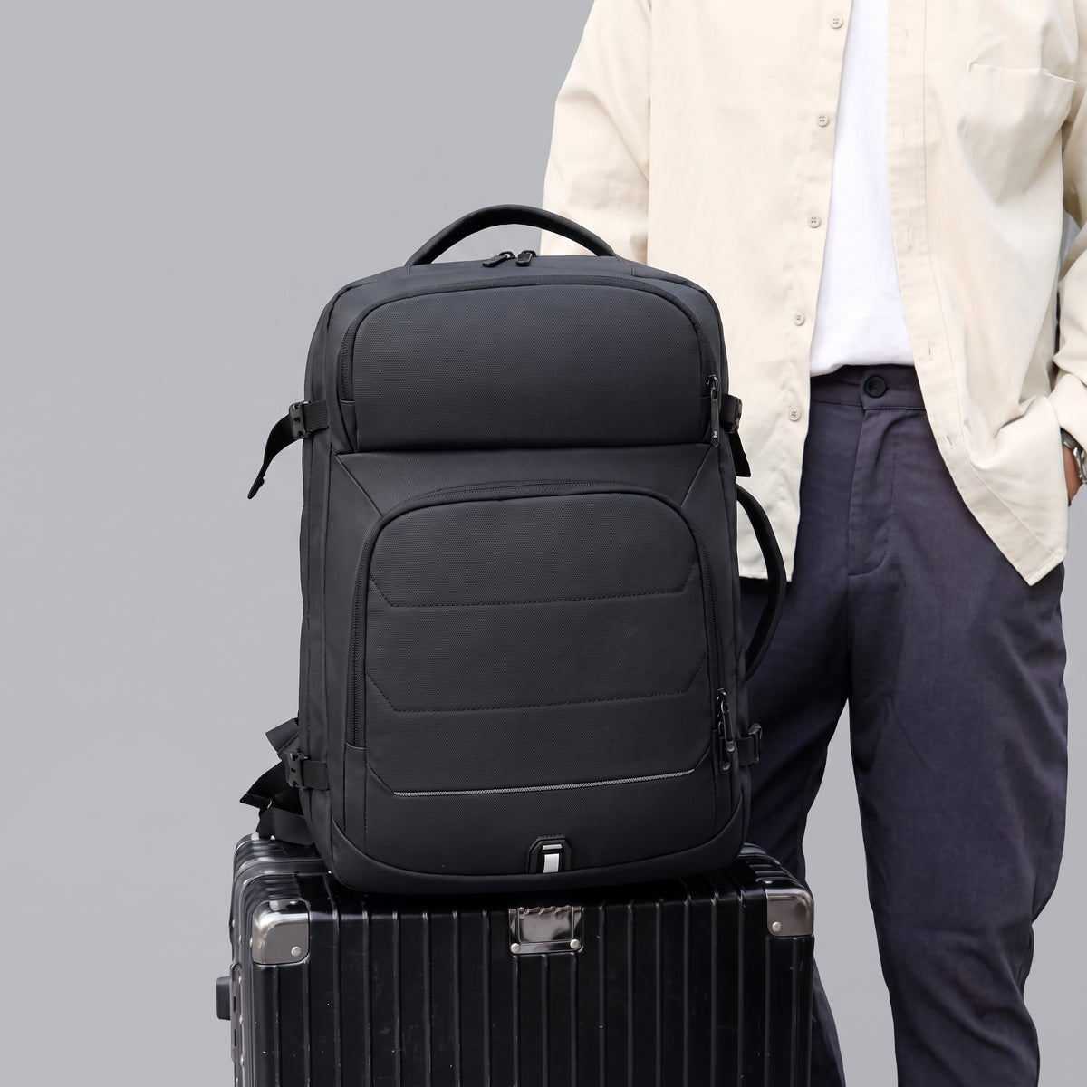 Sac à Dos Connecté USB Extensible – vue 4 – Yokabag