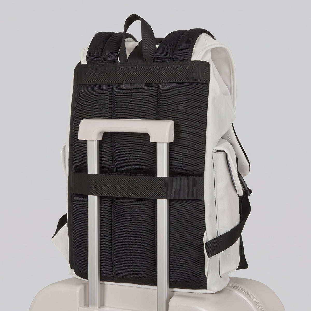 Sac à Dos de Voyage Waterproof & Stylish – vue 7 – Yokabag