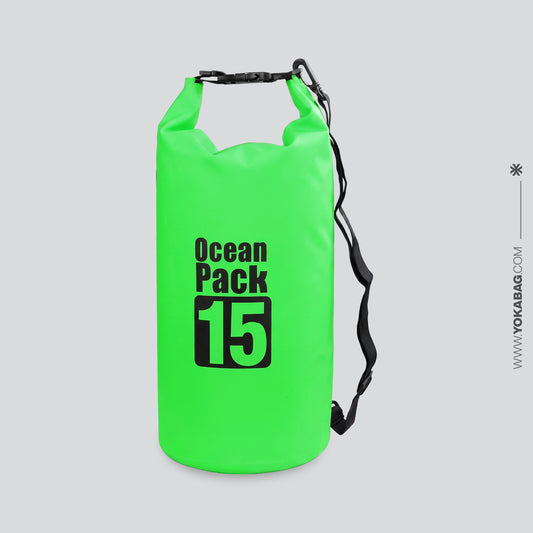 Sac de Voyage Étanche Ocean Pack en Vert 15L – vue 2 – Yokabag