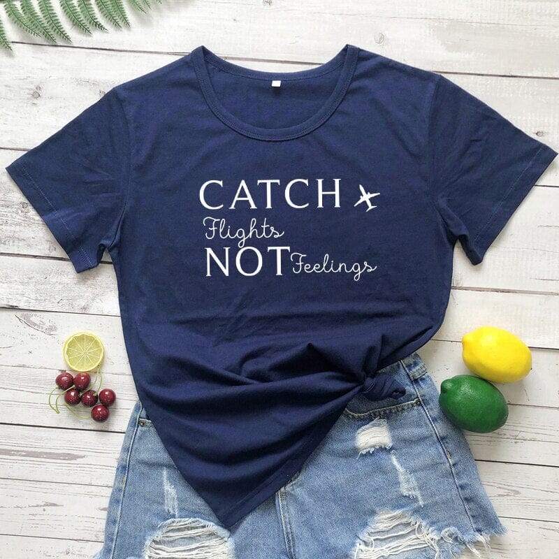 T-Shirt Destination Avion Femme - Catch Flights Not Feelings Rose – vue 6 – Yokabag