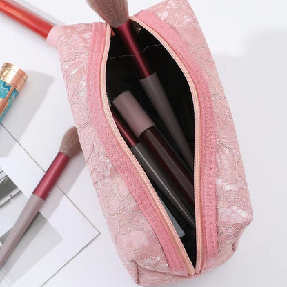 Trousse de Maquillage - Dentelle Rose – vue 2 – Yokabag