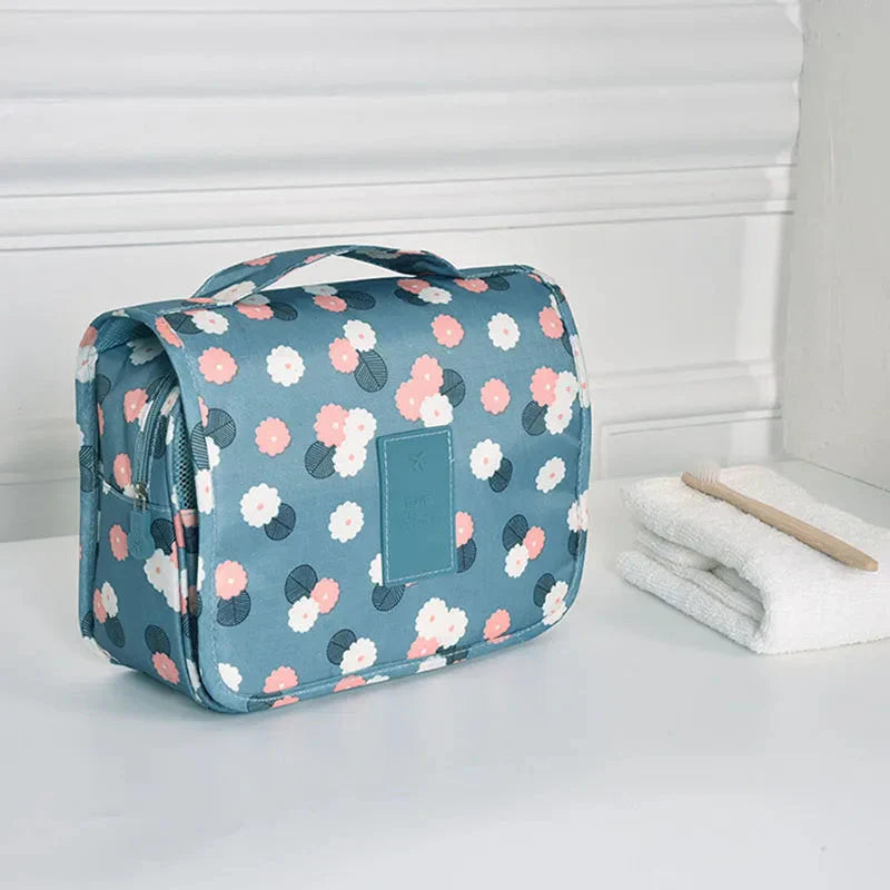 Trousse de Toilette Voyage à Suspendre pour Femme – vue 4 – Yokabag