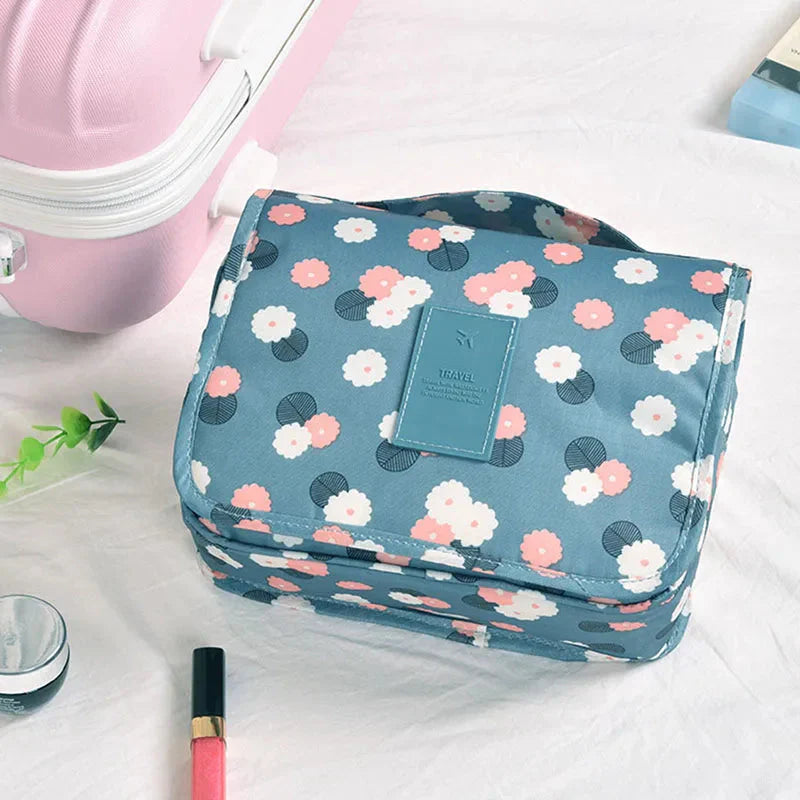 Trousse de Toilette Voyage à Suspendre pour Femme – vue 5 – Yokabag