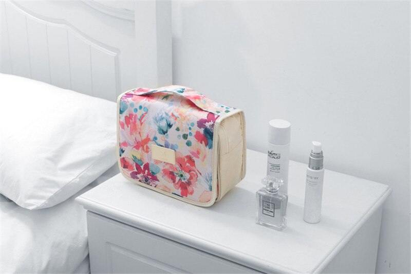Trousse de Toilette de Voyage Fleurs Colorées en – vue 5 – Yokabag