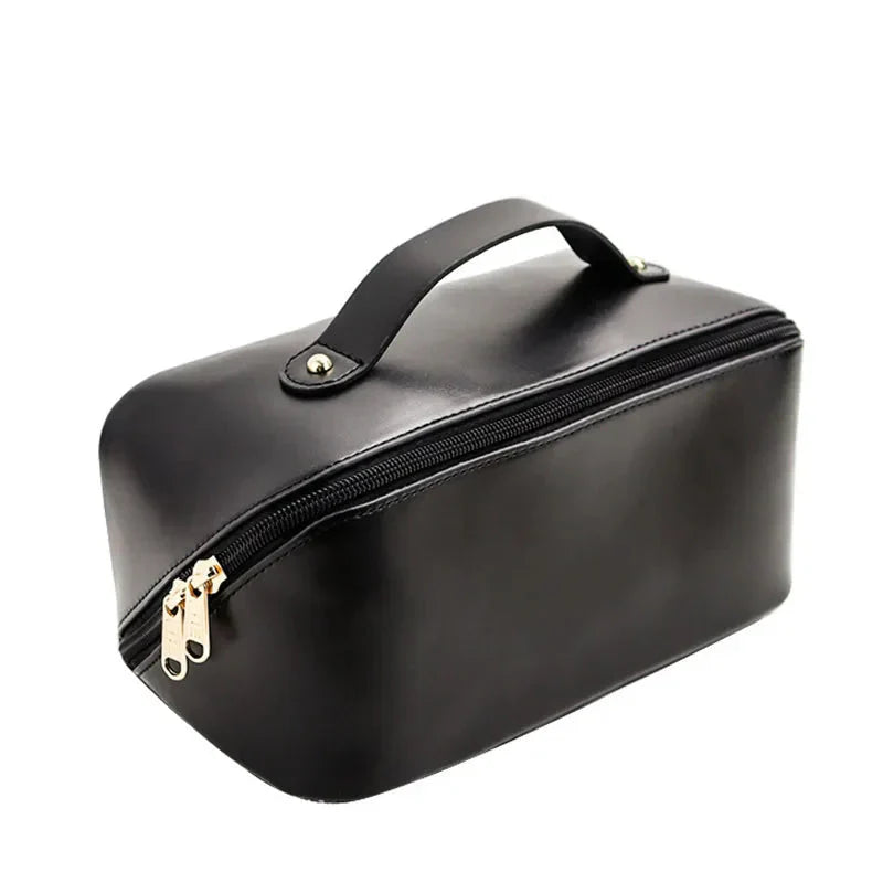 Trousse de Toilette Personnalisée Femme - Initiales Vert Clair – vue 5 – Yokabag